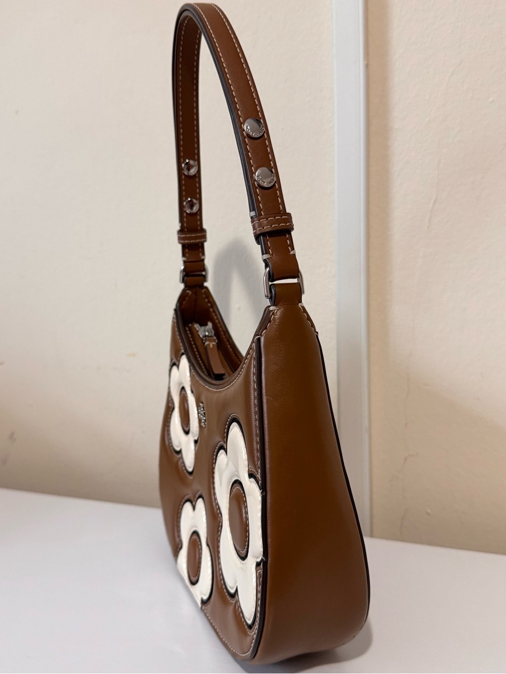 Tory Burch Emerson Floral Applique Shoulder Bag - Picture 8 of 13